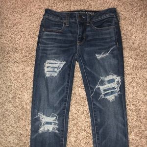 American Eagle Skinny Jegging Jeans